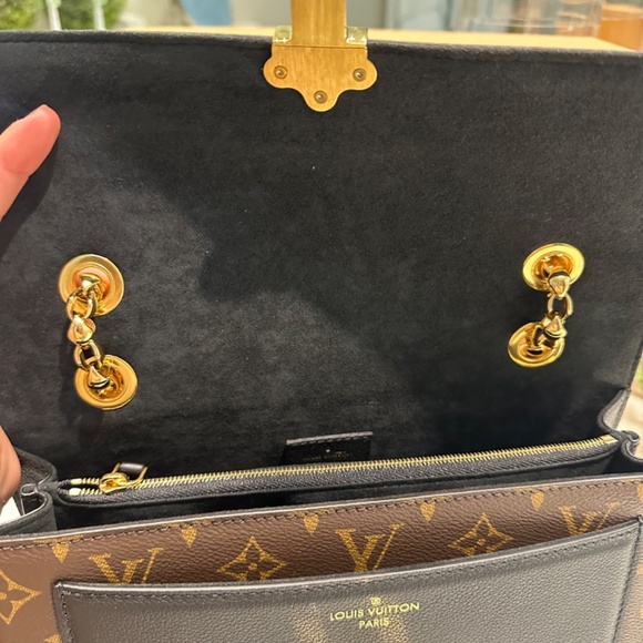 Authentic Louis Vuitton monogram Victoire black - Picture 6 of 8